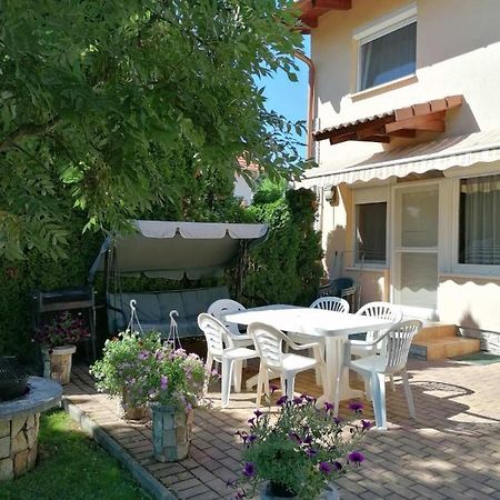 Rose Vip Apartman Villa Hajduszoboszlo Exterior photo